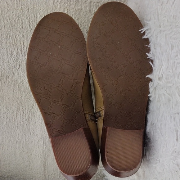 Vionic Roselyn Tan Suede Leather Weather Resistant Side Zip Low Heel Ankle Boot - Picture 8 of 16